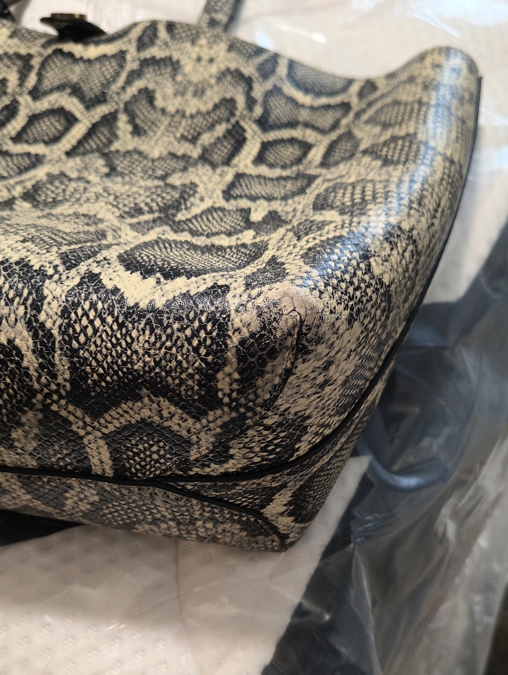 Kurt Geiger Black & Cream Snake-Print Tote - Picture 3 of 9